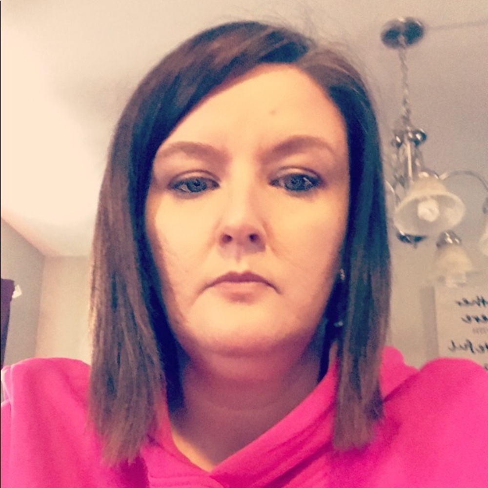 Meet your Posher, Carrie